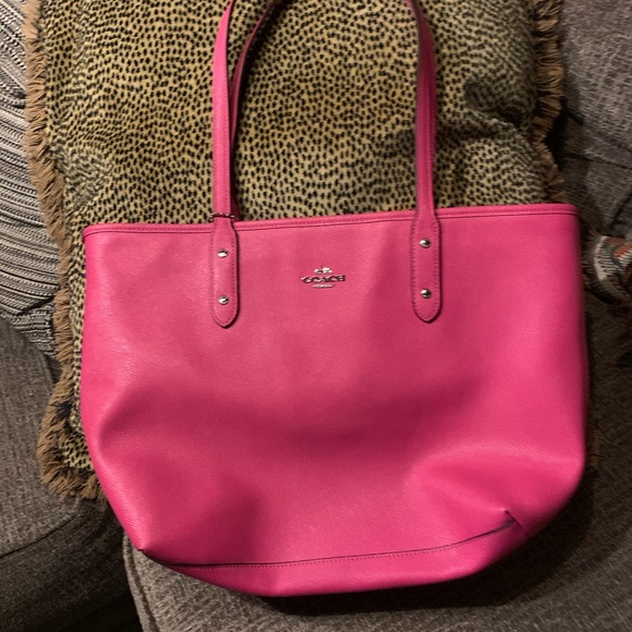 hot pink coach tote